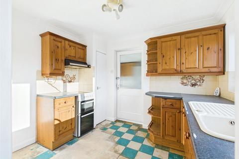 156 Bodiam Avenue, Tuffley, Gloucester, GL4 0TN