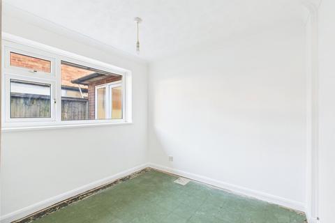 156 Bodiam Avenue, Tuffley, Gloucester, GL4 0TN