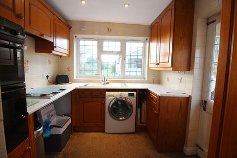 33 Wolverhampton Road, Kingswinford, DY6 7HY