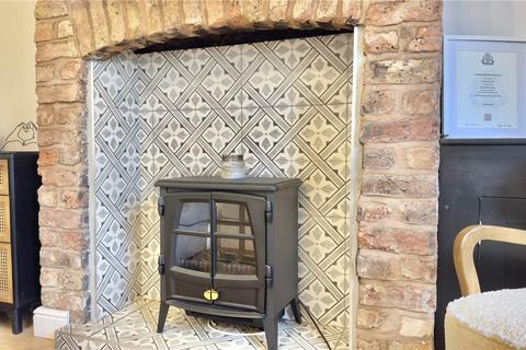 9 Evans Road, Wirral, CH47 2BE