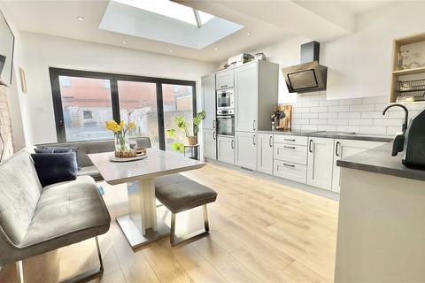 9 Evans Road, Wirral, CH47 2BE