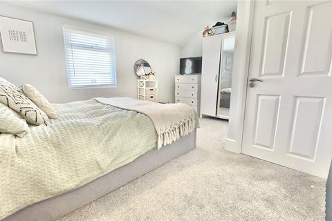 9 Evans Road, Wirral, CH47 2BE