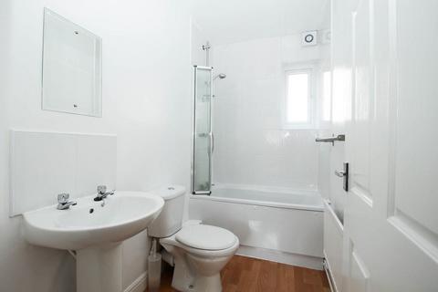 2 bedroom ground floor flat to rent, Flat 1 Priorsleigh, 1a Mersey Road