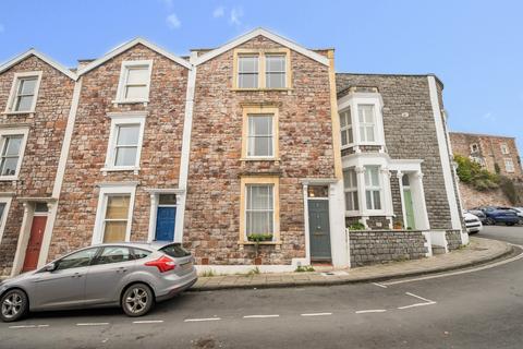 10 Southernhay Crescent, Bristol, BS8 4TT