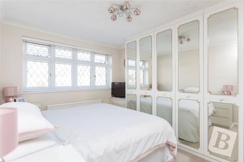 26 Helmsdale Road, Romford, RM1 4DW