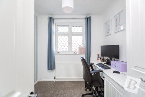 26 Helmsdale Road, Romford, RM1 4DW