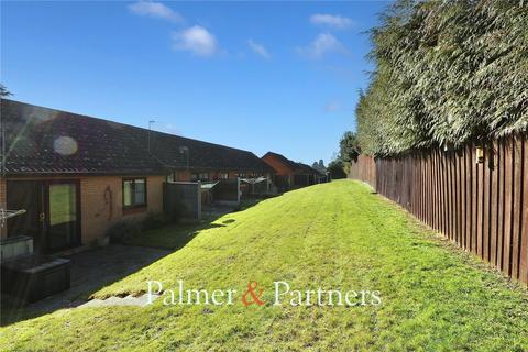 2 bedroom bungalow for sale, Oaksmere Gardens, Ipswich, Suffolk, IP2