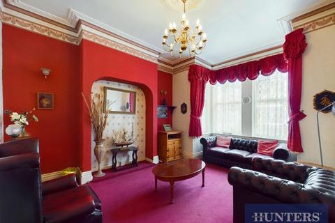 6 bedroom terraced house for sale, Blackburn Avenue, Bridlington
