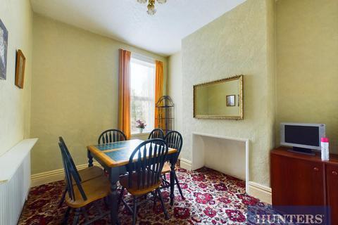 6 bedroom terraced house for sale, Blackburn Avenue, Bridlington