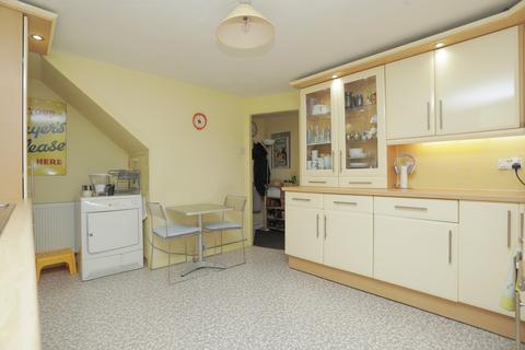 13 Guildford Lawn, Ramsgate, CT11 9AY