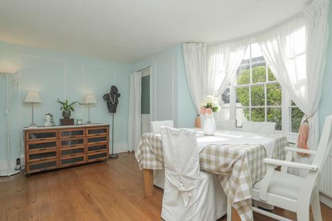 13 Guildford Lawn, Ramsgate, CT11 9AY