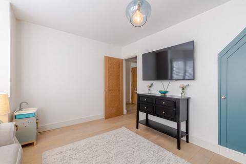 172 Brixham Road, Welling, DA16 1EJ