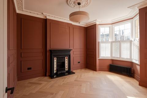 8 Woodriffe Road, London, E11 1AH