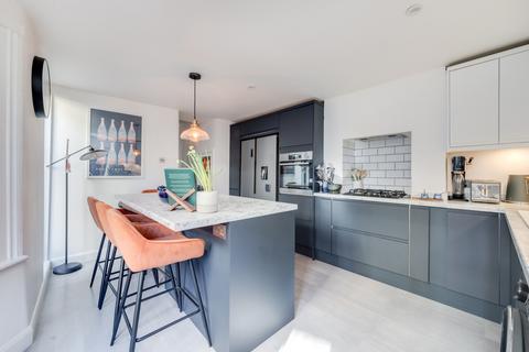 102 Goodrich Road, London, SE22 0ER
