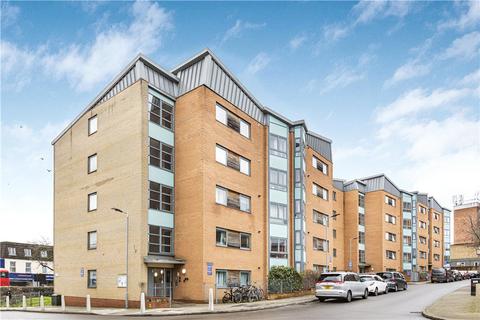 2 bedroom apartment to rent, Lewis Gardens, London, N16