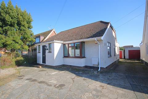 2 bedroom detached bungalow for sale, Welley Road, Wraysbury