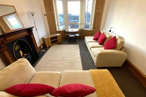 2 bedroom apartment to rent, Overdale Avenue, Battlefield, Glasgow