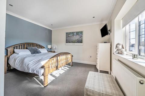 2 Tiepigs Lane, Bromley, BR2 7HJ