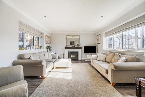2 Tiepigs Lane, Bromley, BR2 7HJ