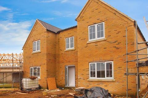 4 bedroom detached house for sale, Pipistrelle Drive, King's Lynn PE33