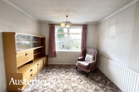 2 bedroom semi-detached bungalow for sale, Uttoxeter Road, Stoke-On-Trent ST11