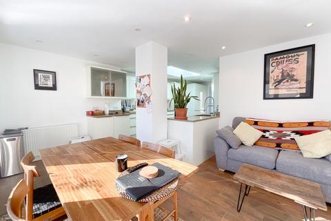 14a Elderton Road, Westcliff-on-sea, SS0 8AQ