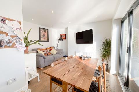 14a Elderton Road, Westcliff-on-sea, SS0 8AQ