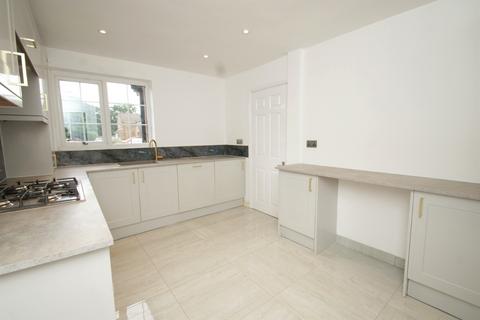 3 bedroom house to rent, Park Lane Mews, Roundhay Park Lane, Leeds, West Yorkshire, UK, LS17