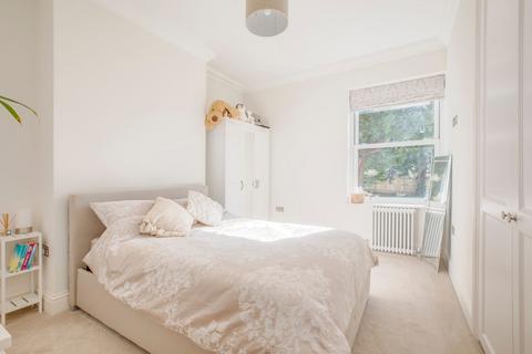 1 bedroom flat for sale, London Road, Loudwater, HP10