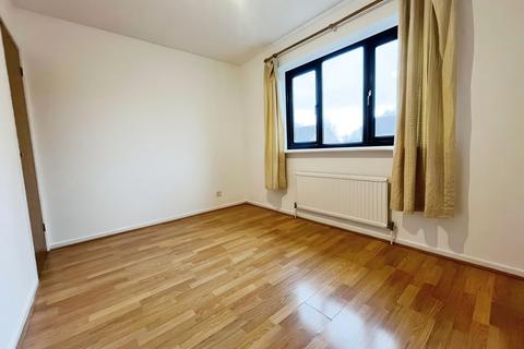 2 bedroom terraced house to rent, Haig Drive, Cippenham SL1