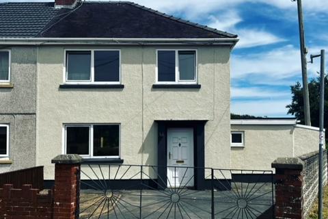 3 bedroom semi-detached house to rent, Bryn y mor, Burryport SA16