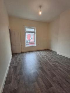 2 bedroom terraced house to rent, Middle Street, Blackhall TS27