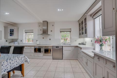 5 bedroom detached house for sale, Smugglers Lane Monkwood Alresford, Hampshire, SO24 0HD