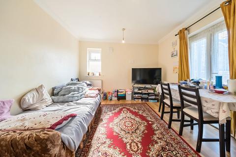 2 bedroom apartment for sale, New Road, Harlington, Hayes