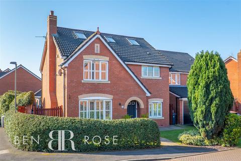 5 bedroom detached house for sale, Heatherleigh, Leyland