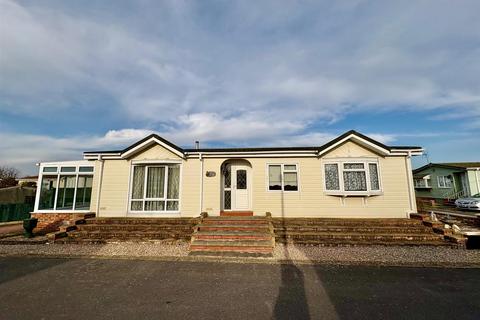 2 bedroom detached bungalow for sale, Brookfield Home Park, Dukesmead, Peterborough