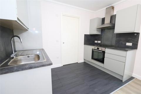 2 bedroom maisonette to rent, Maybury Road, Woking, Surrey, GU21