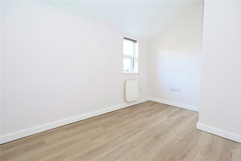 2 bedroom maisonette to rent, Maybury Road, Woking, Surrey, GU21