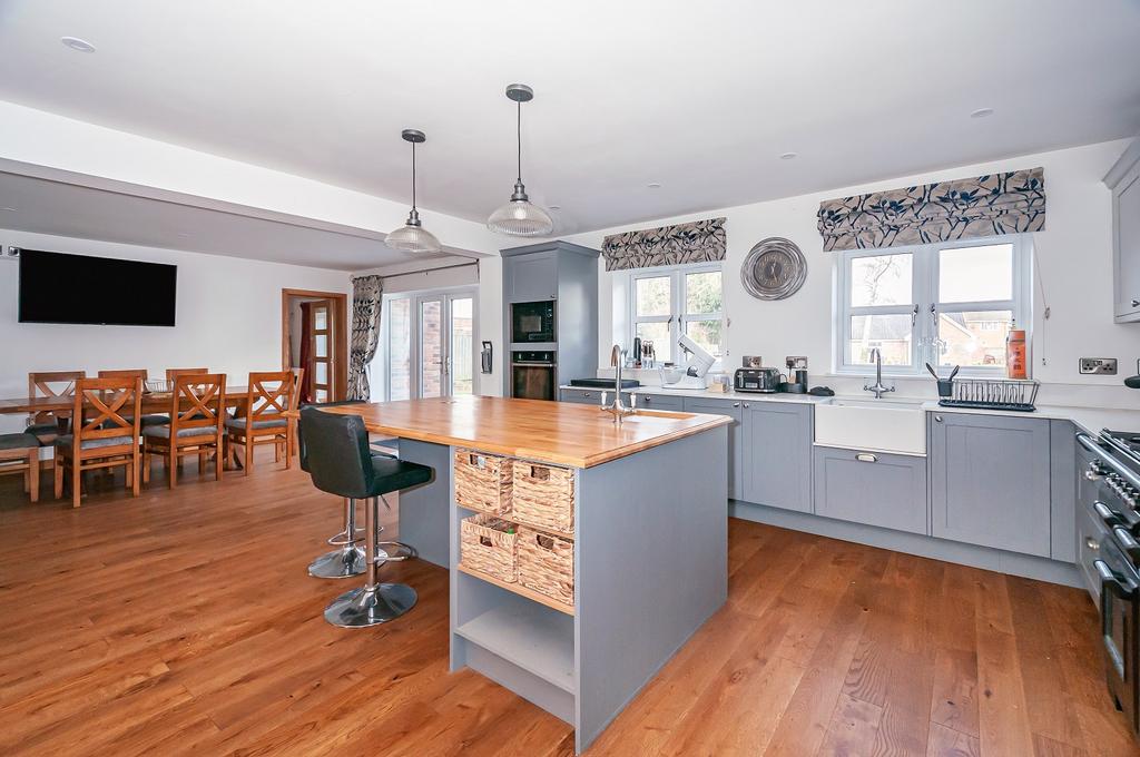 Open Plan Kitchen Dining Room
