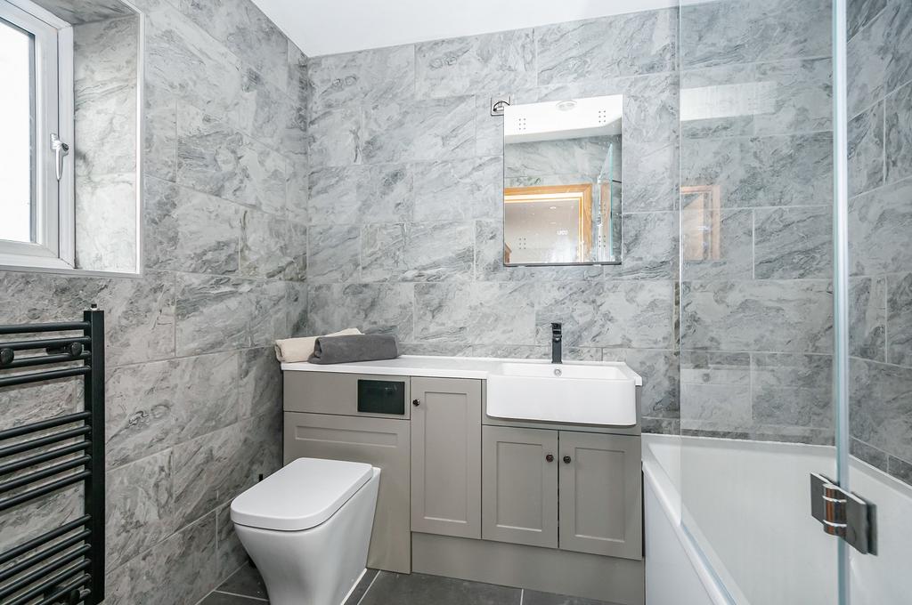 Master Ensuite