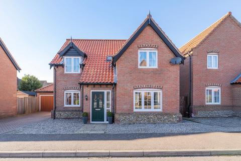 4 bedroom detached house for sale, Clydesdale Drive, Hemsby