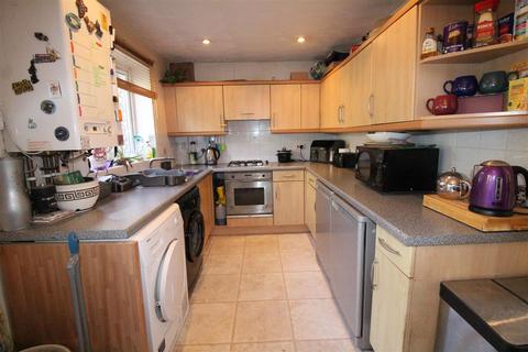 4 bedroom semi-detached house for sale, Heath Grove, Soothill, Batley