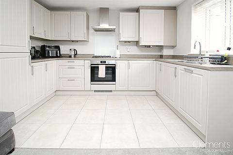 3 Linnet Road, Hemel Hempstead, HP3 0FP