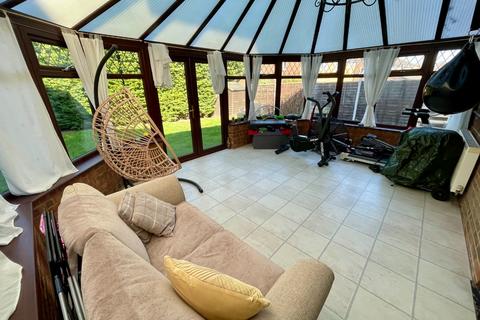 5 Albury Close, Luton, LU3 4AY