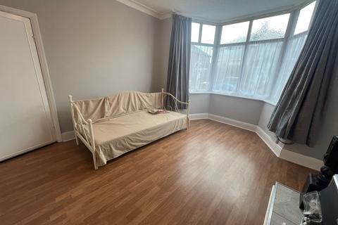 2 bedroom apartment to rent, Kenilworth Gardens, Blackpool