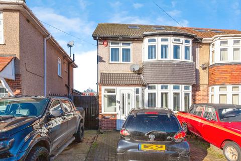 5 bedroom semi-detached house for sale, Hitherbroom Road, Hayes UB3