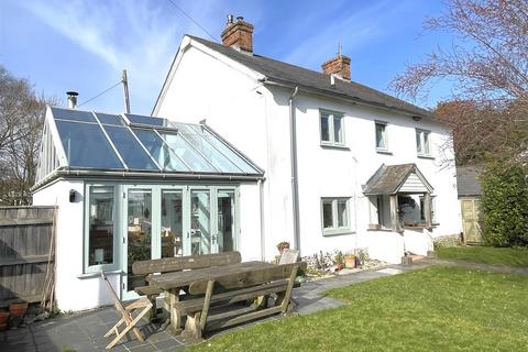 4 bedroom detached house for sale, High Street, Salisbury SP3