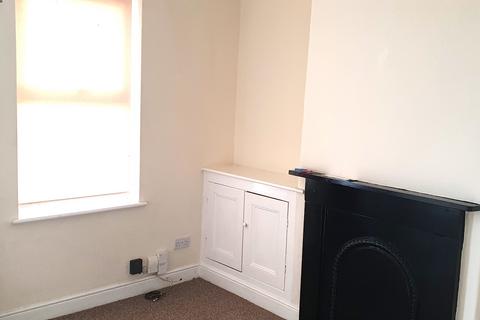 2 bedroom terraced house to rent, Alexandra Terrace, Lincoln LN1