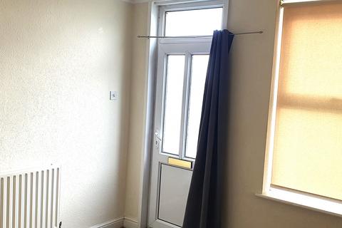 2 bedroom terraced house to rent, Alexandra Terrace, Lincoln LN1