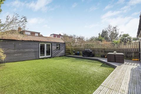 36 Denehurst Gardens, Richmond, TW10 5DL